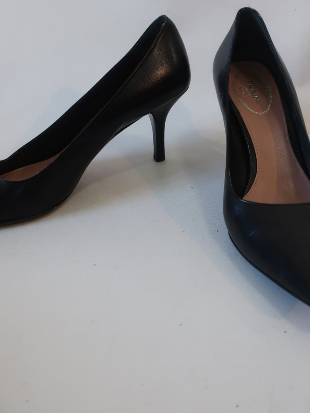 Womens Prada Black Leather Pointy Toe Pumps 38 EU/US 8 - Picture 4 of 13